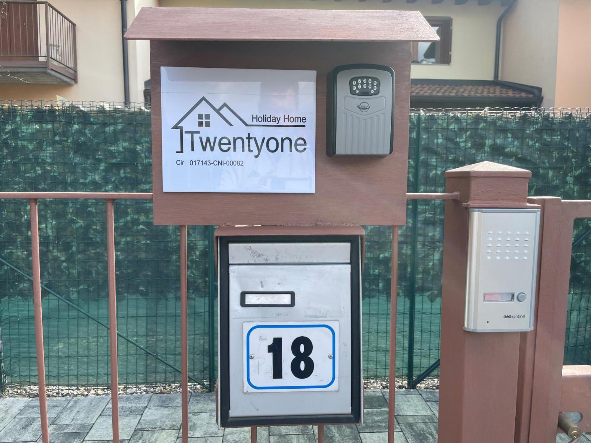 Twentyone Holiday Home Pisogne Buitenkant foto